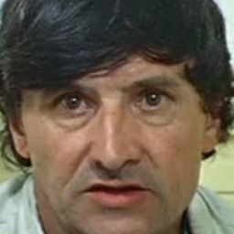 Jean Collomb 飾演 Maître d'hôtel