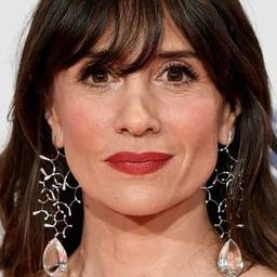 瑪麗亞·波托 飾演 La Madre