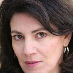 Vittoria Scognamiglio 飾演 Maggy Fauchois