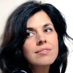 Vanessa Seward 飾演 Vanessa