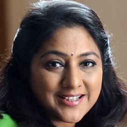 Rohini 飾演 Parvathi