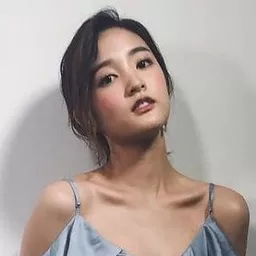 王淨 飾演 Pinky Huang