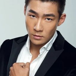 白微 飾演 王申