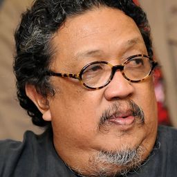 迪迪·皮特 飾演 Ian's Father