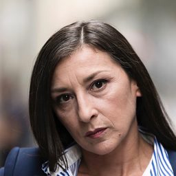 瑪莉歐拉·福恩特斯 飾演 Perla