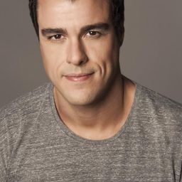 瓦昆·洛佩茲 飾演 Guido