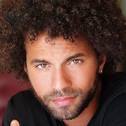 Lance A. Williams 飾演 Gerry Griffith