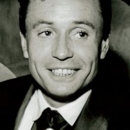 Serge Bourguignon 飾演 Self