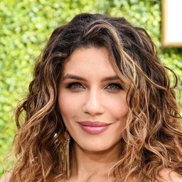 茱莉安娜·哈克維 飾演 Jessica Loren