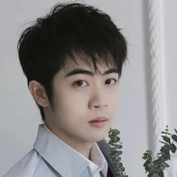 楊 天翔 - 新神榜：哪吒重生演員 飾演Li Yunxiang (voice)