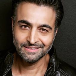 Nicholas Guilak - Double Deception演員 飾演Miguel