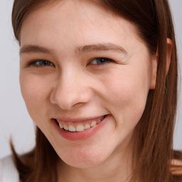 Mariia Shtofa 飾演 Sister