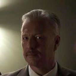 Derek Morse - 宿劫演員 飾演Officer #1