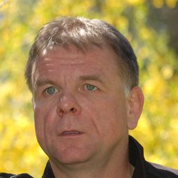 亞羅斯瓦夫·格魯達 - 農民演員 飾演Płoszka