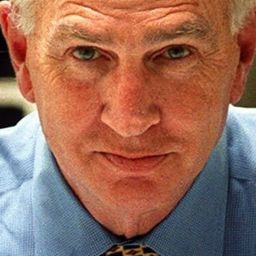 Don Catlin 飾演 Self