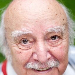 Leopold Kozlowski - War and Love演員 飾演Band Leader