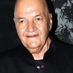 普萊姆·喬普拉 飾演 Prakash Chandra Bhandari