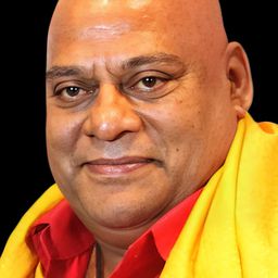 阿傑·戈許 飾演 Tirupati