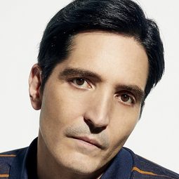 大衛·達斯馬齊連 - Street Fighter演員 飾演M. Bison