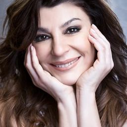 Carolina Papaleo 飾演 Nélida