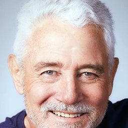 派翠克·李斯特 - Love on Safari演員 飾演Glen Woods