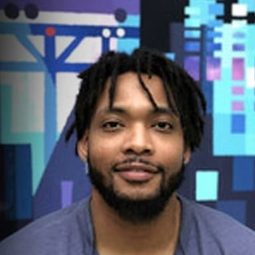 Chase Conley 飾演 Self - Director