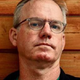 Jay Scully - 星際爭霸戰：闇黑無界演員 飾演Lieutenant Chapin