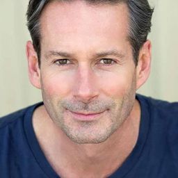 布萊特·克萊姆 飾演 Serial Killer