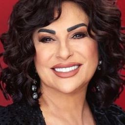 妮爾恭·貝爾恭 飾演 Muazzez