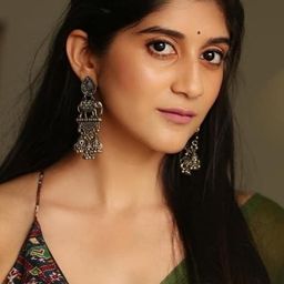 Deeksha Joshi 飾演 Riddhima