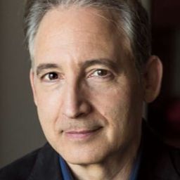 Brian Greene 飾演 Self