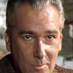 José Luis de Villalonga 飾演 Juanjo's Father