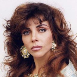 維羅尼卡·卡斯特羅 飾演 