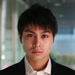 Satoshi Judai 飾演 
