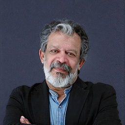 Hassan Pourshirazi 飾演 