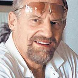 鮑伯·克里斯托 飾演 Male Cop in Hong Kong