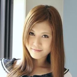 西山希 飾演 Akemi