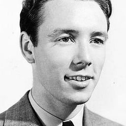 Frank Coghlan Jr. 飾演 Tom as a Boy (uncredited)