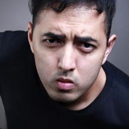 凱莫爾·帕萊維 飾演 Amran