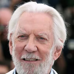 唐納·蘇德蘭 飾演 President Coriolanus Snow