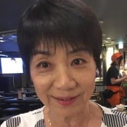 鵜飼るみ子 - 機動戰士高達 1：劇場版演員 飾演Fraw Bow / Letz Kofan (voice)