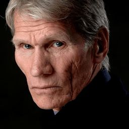 Hank Stone 飾演 Grip Cohen