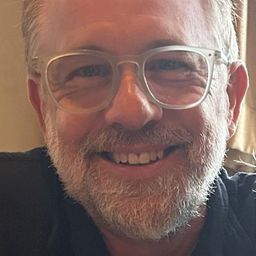 Leif Tilden 飾演 Donatello / Foot Messenger