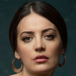 İrem Sak - 大喜之夜演員 飾演Hülya