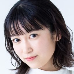 黒沢 ともよ 飾演 Amate Yuzuriha (voice)