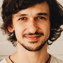 拉威爾·恩德拉基 飾演 Gislano