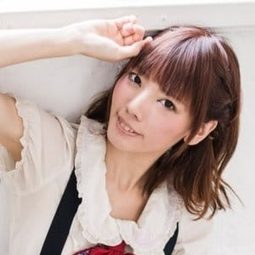 Waka Kirishima - アイカツ！ミュージックアワード　みんなで賞をもらっちゃいまSHOW！演員 飾演Ichigo Hoshimiya (singing voice)