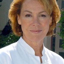 Gaby Dohm 飾演 Juliane Kostner