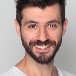 伊吉特·卡基爾 飾演 