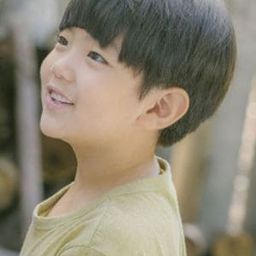 Kim Ji-hwan 飾演 Young Ji-ho